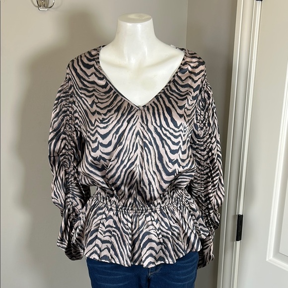 Anthropologie Caballero top zebra cinched waist blouse ruched sleeve vneck  Sz S - Picture 1 of 12